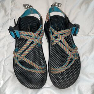 Rainbow Chaco’s Kids Size 2